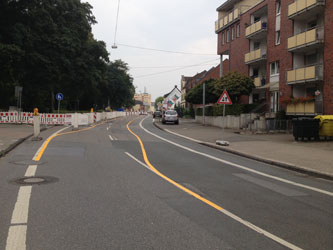 Baustellenanfang mit unklarer Verkehrsführung